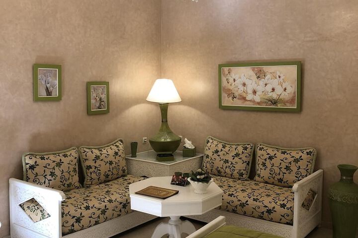 Room 11 of 74