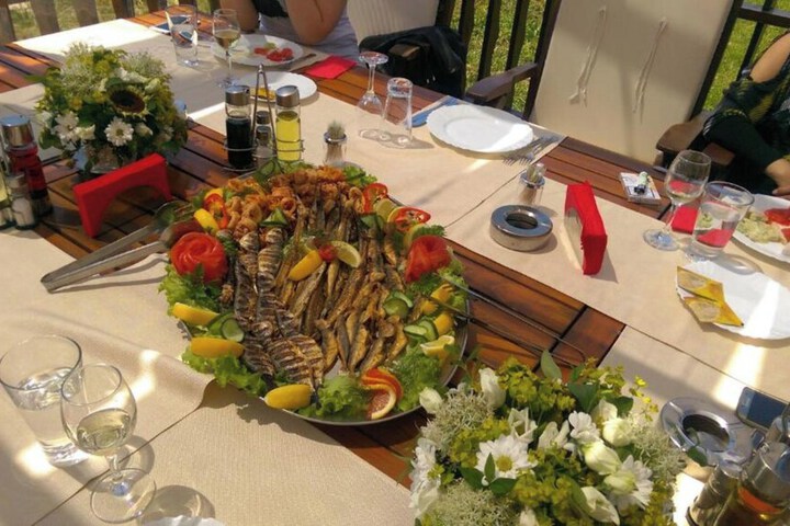 Dining 55 of 102