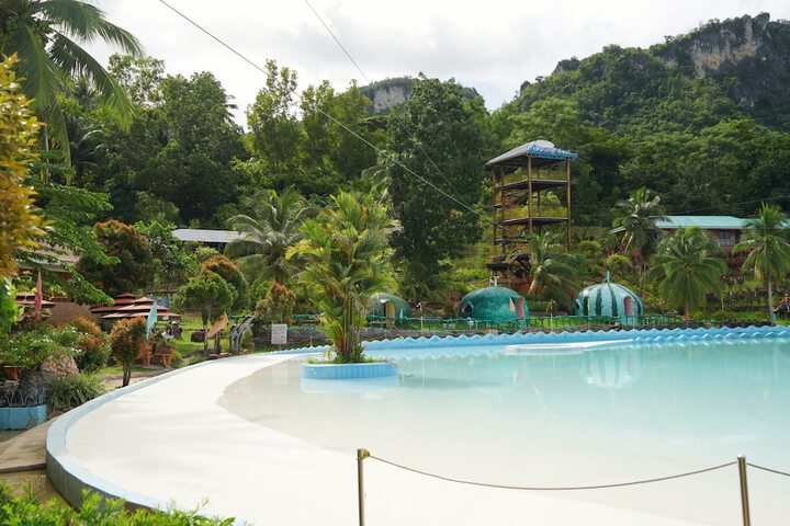 Pool 32 of 62