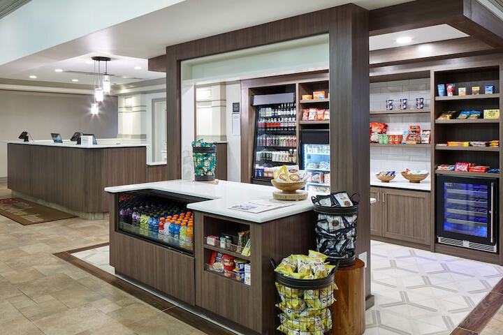 Snack bar