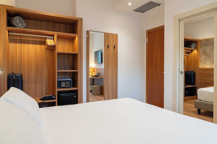 Room 154 of 247