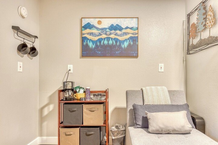Room 15 of 96