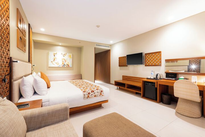 Room 8 of 65