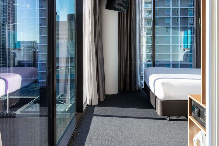 Room 41 of 128
