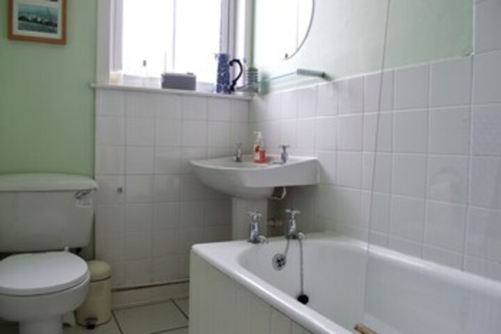 Room 2 of 19