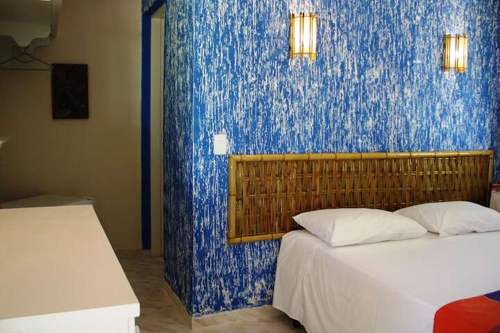 Room 16 of 36