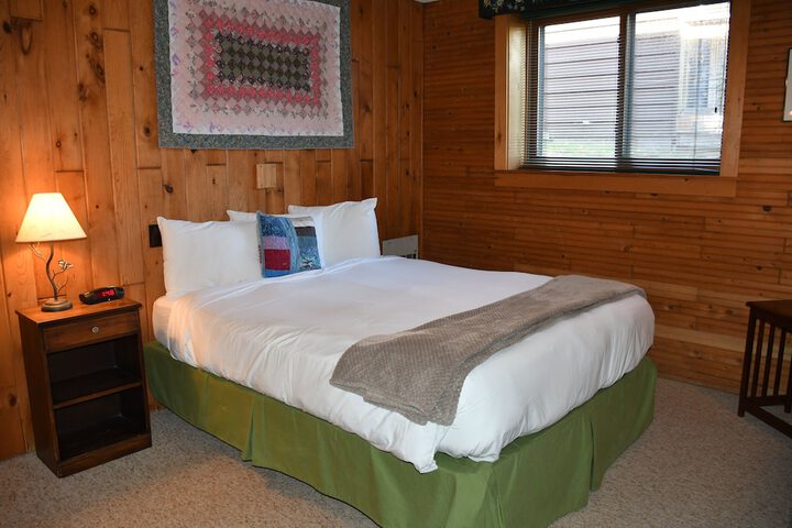 Room 52 of 155