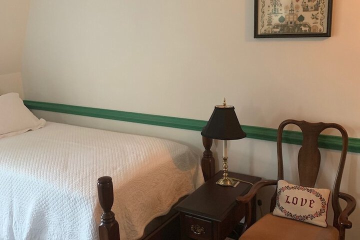 Room 7 of 30
