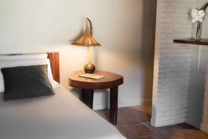 Room 43 of 57