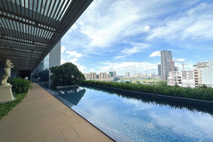 Pool 47 of 60