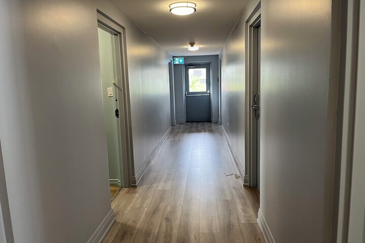 Hotel Interior 4 of 36