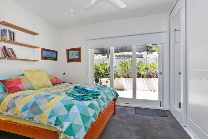 Room 8 of 28