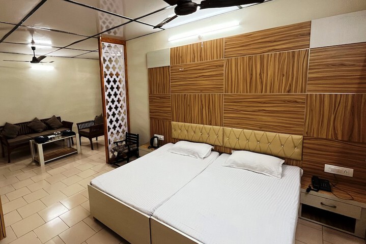 Room 13 of 56