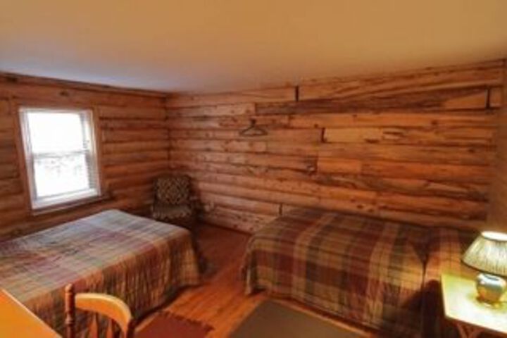 Room 9 of 27