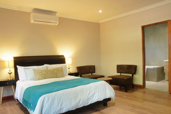 Room 19 of 170