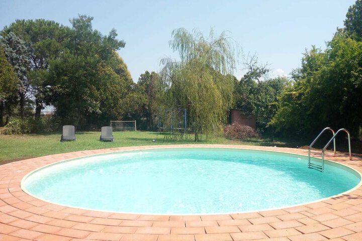 Hotel Pool