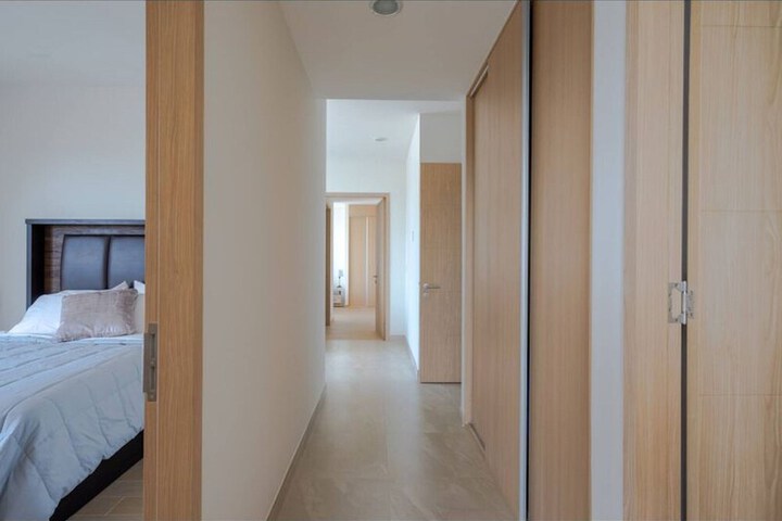 Room 7 of 57