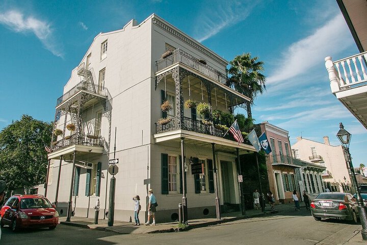 Lafitte Hotel & Bar