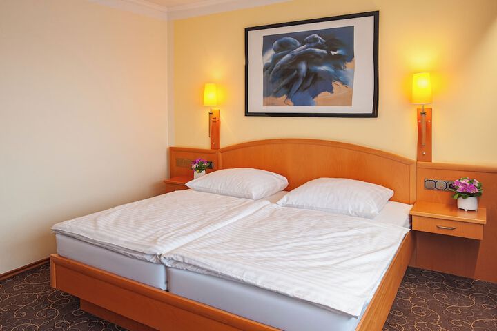 Room 29 of 80