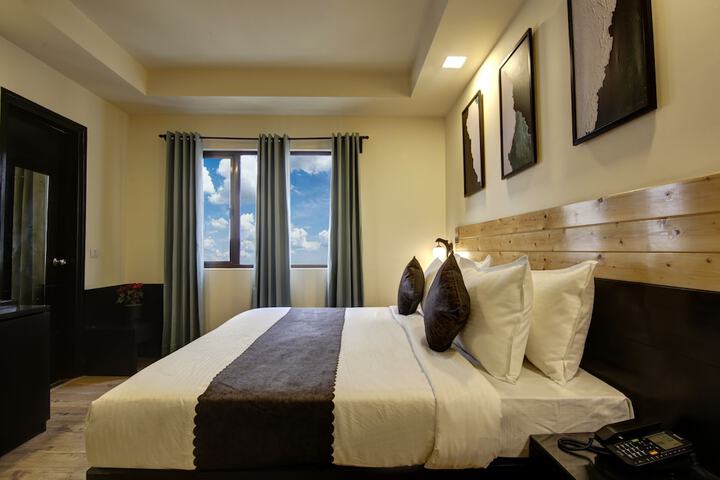 Room 30 of 57