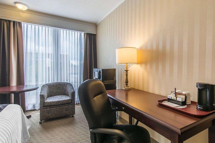Room 10 of 53