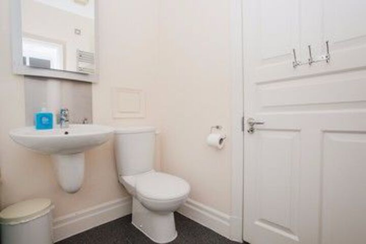 Room 4 of 26
