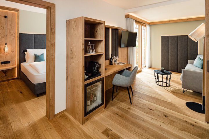Room 18 of 76