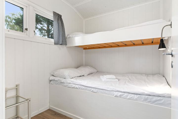 Room 16 of 61