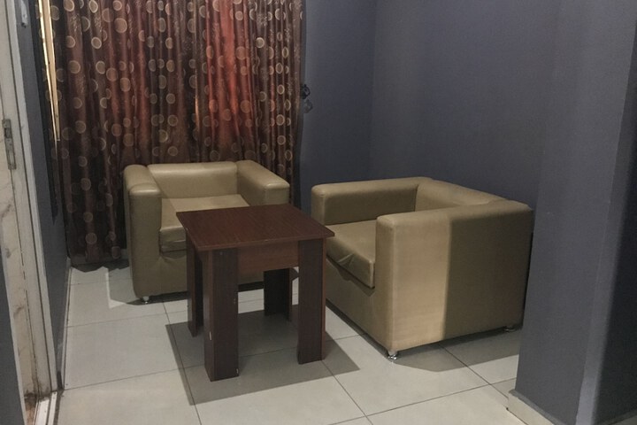 Room 18 of 29