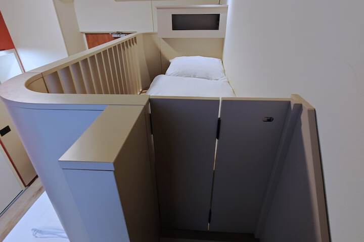 Room 55 of 118