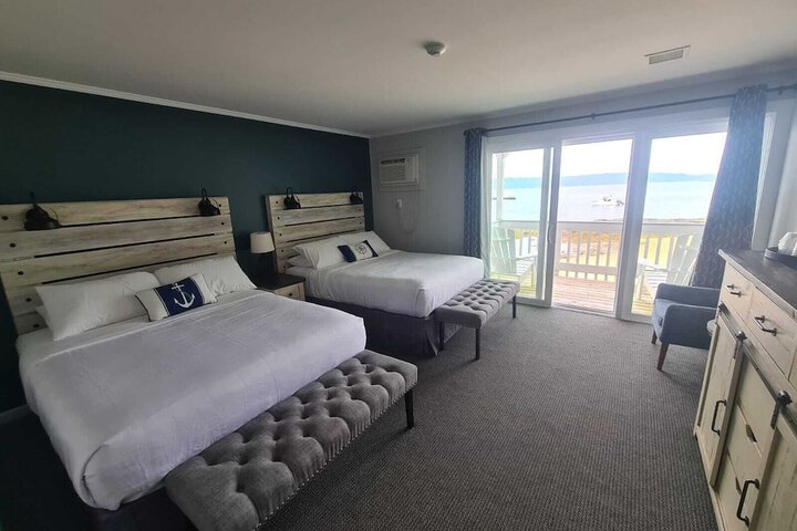 Room 8 of 50