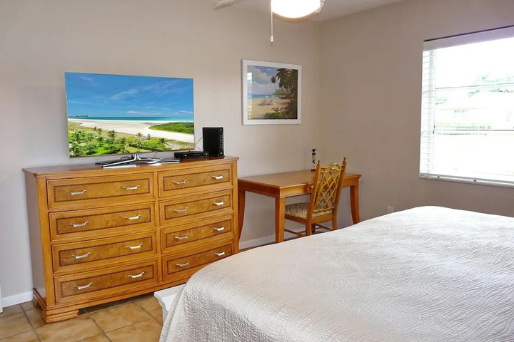Room 2 of 17