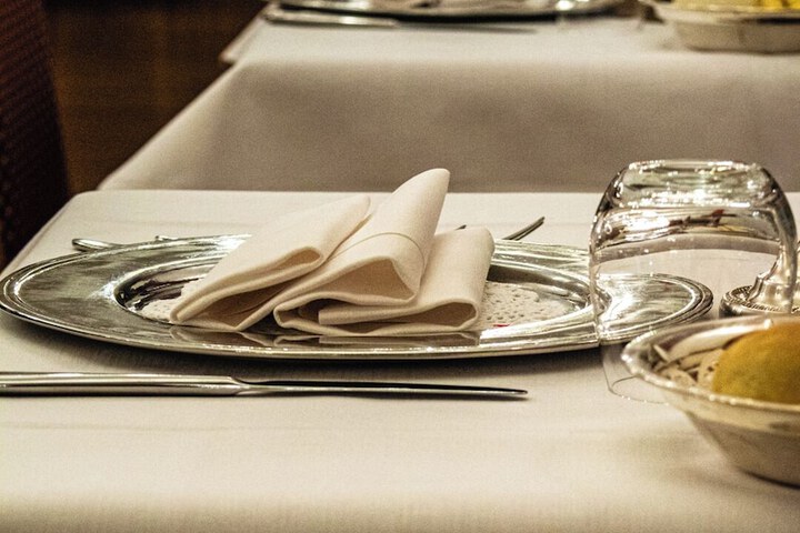 Dining 44 of 54