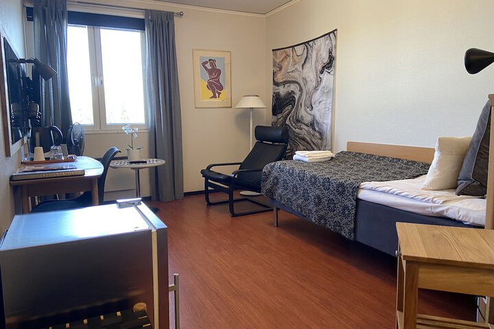 Room 3 of 30