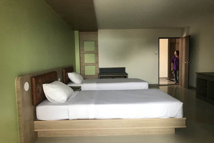 Room 7 of 45