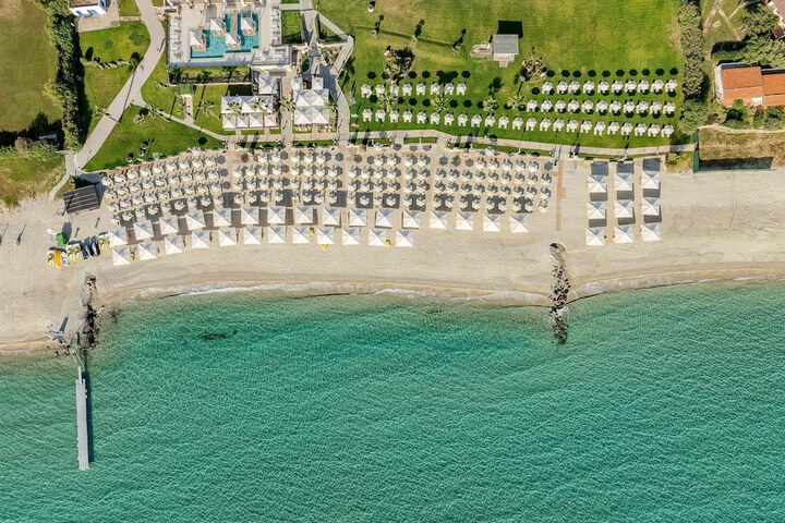 Beach 348 of 417