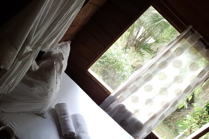 Room 4 of 48