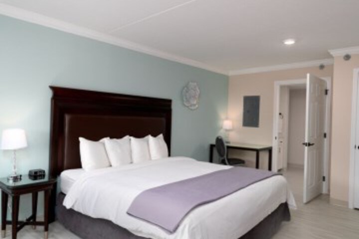 Room 16 of 23