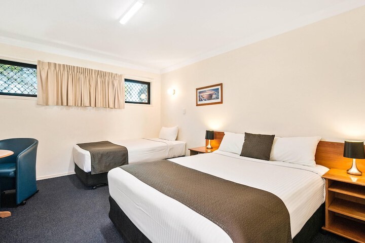 Room 19 of 38