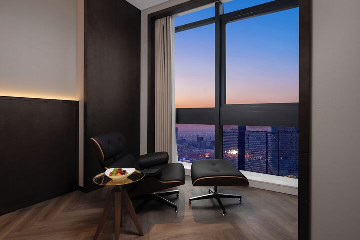 Room 34 of 46