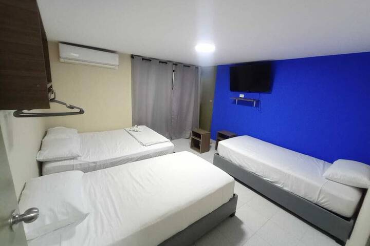 Room 6 of 22
