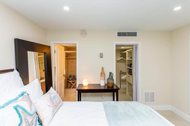 Room 51 of 157