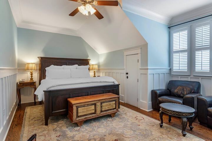 Room 16 of 53