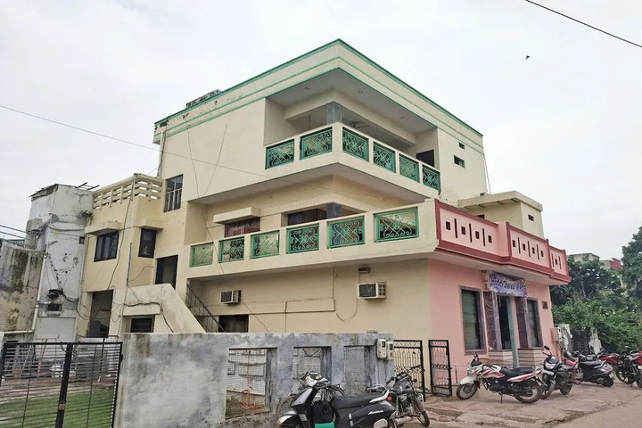 Shree Inn by OYO Rooms
