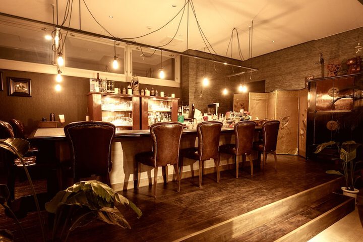 Lounge 79 of 127