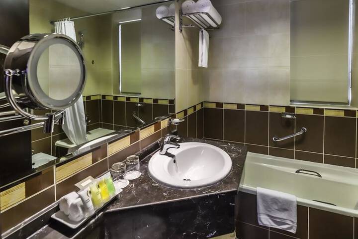 Clean Restrooms