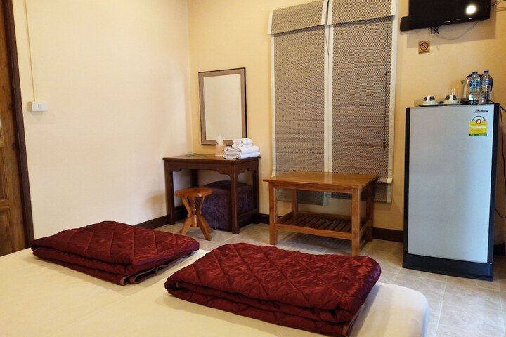 Room 14 of 16