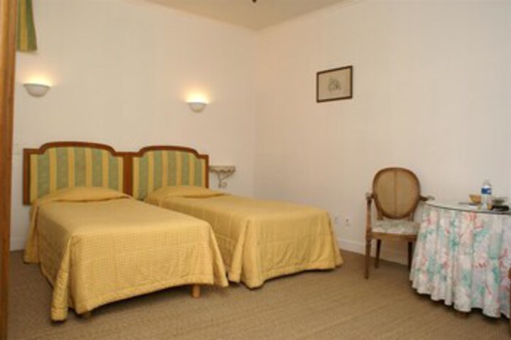 Room 34 of 34