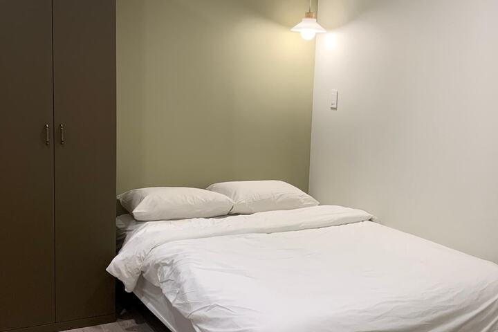 Room 15 of 49