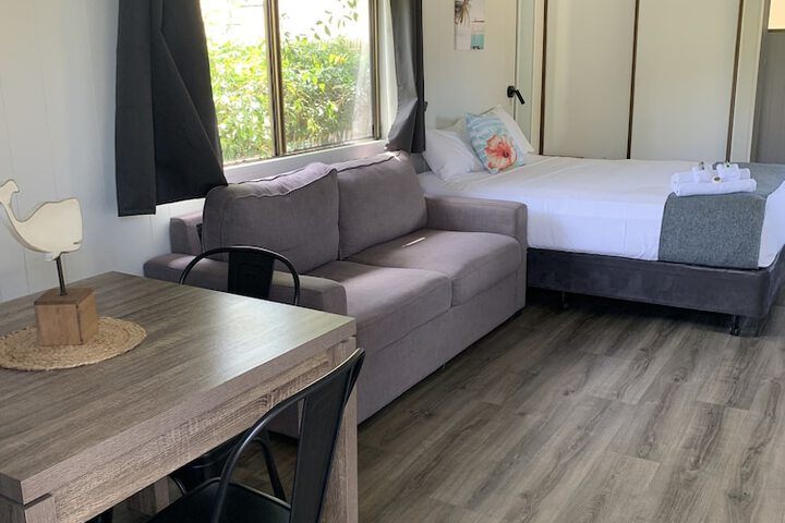 Room 302 of 504